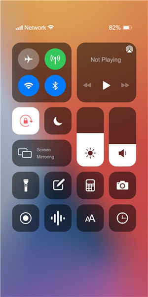 iphone15模拟器