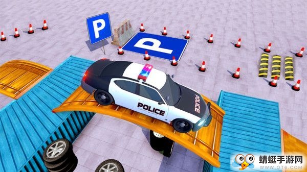 警车驾驶公园挑战赛汉化版 1.2